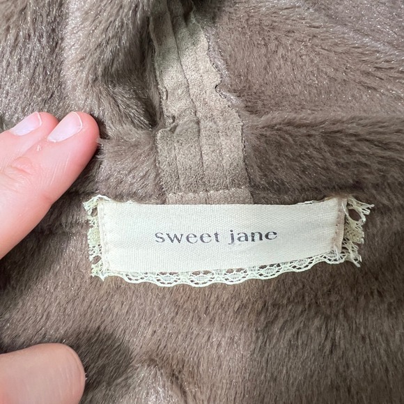 Sweet Jane Embroidered Hooded Faux Suede Fleece Lined Open Front Jacket Coat - Picture 2 of 15